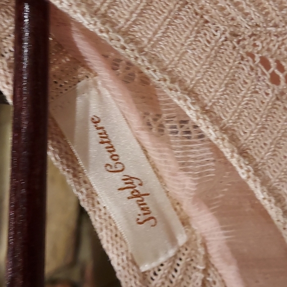 NWOT Women's Simply Couture Peach Sheer Soutache Lace Top Size M - Picture 2 of 11